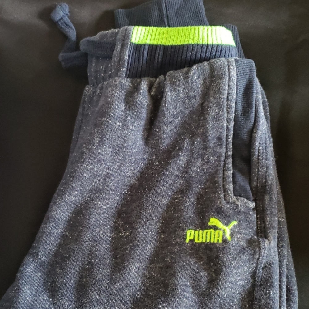 Boys Puma sweatpants